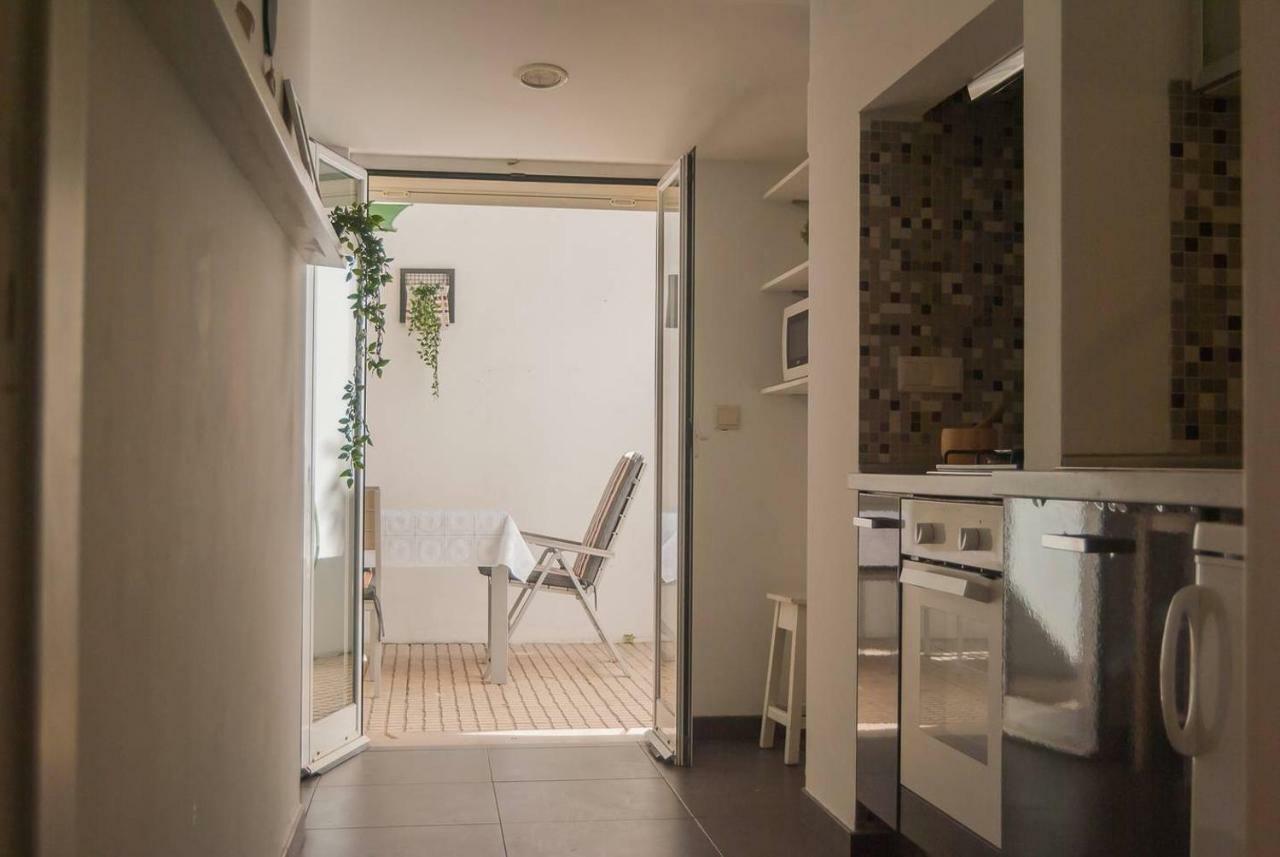 Apartamento Vila Berta Apartment In A Cottage Street *